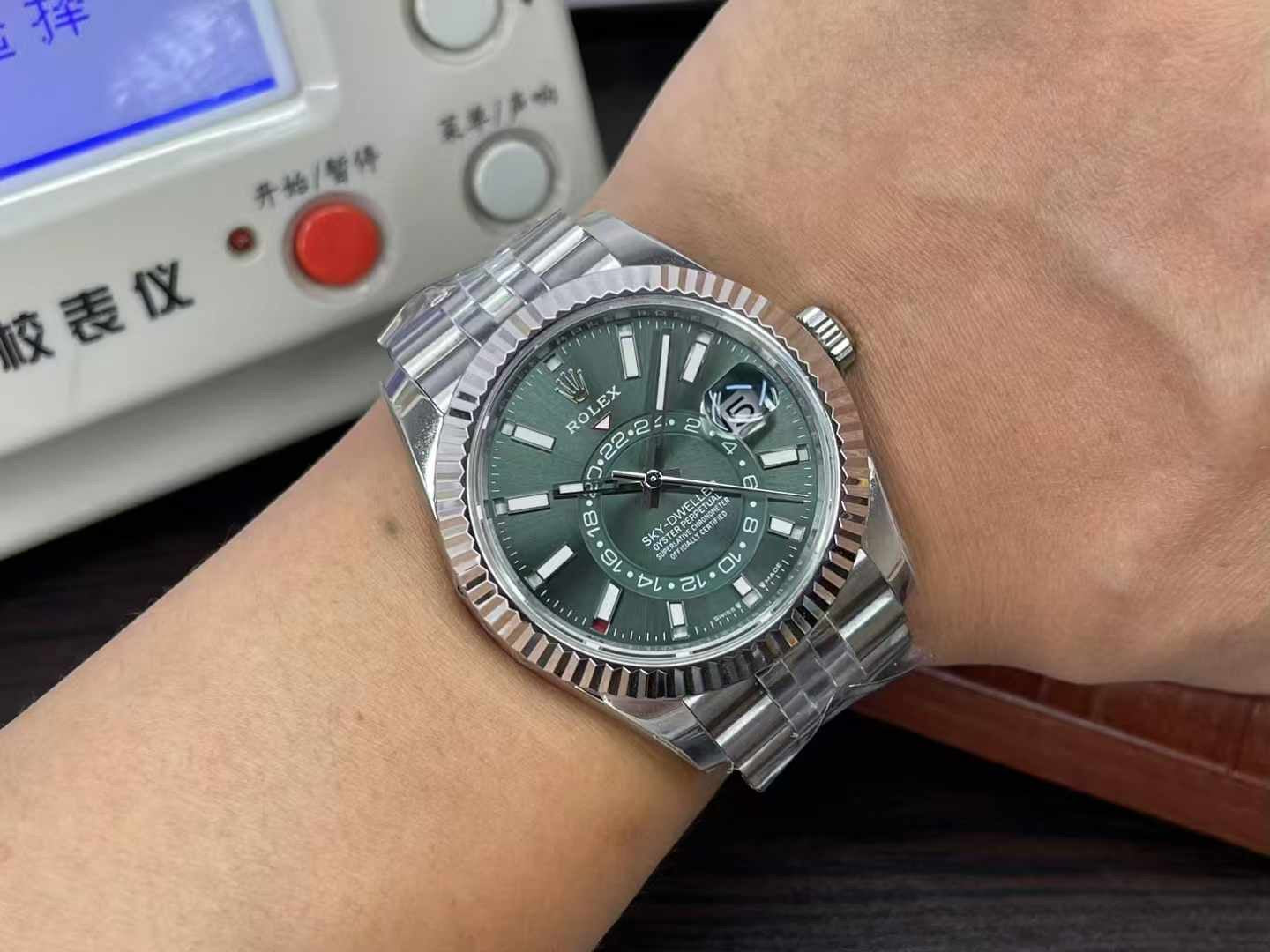 sky-dweller steel 42
