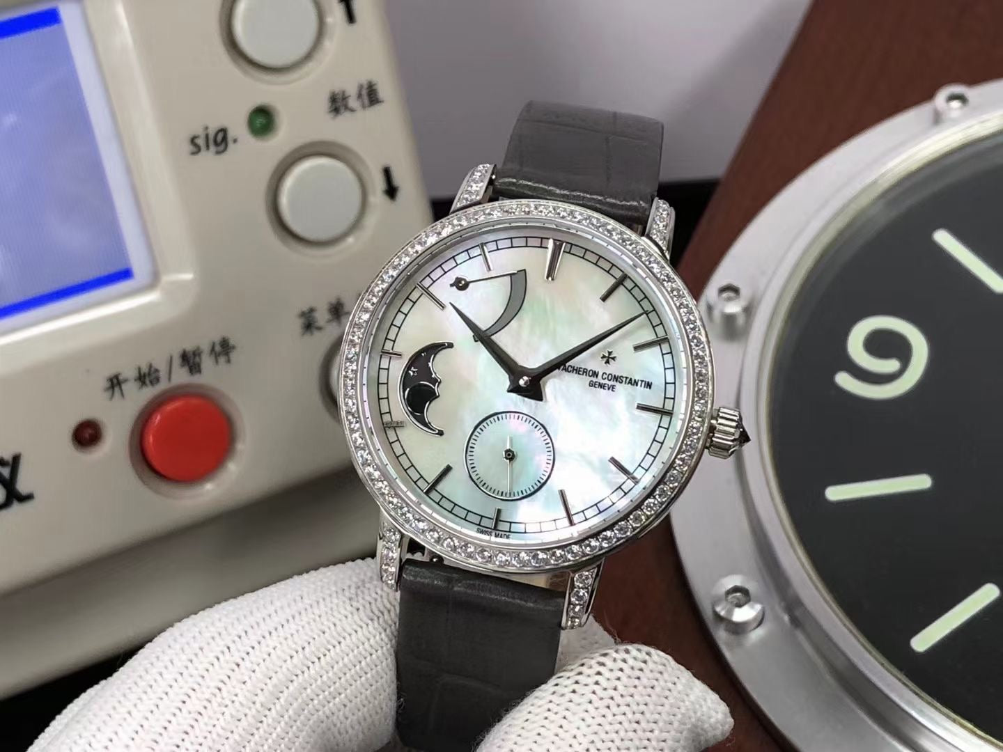 Vacheron - moon phase 36mm