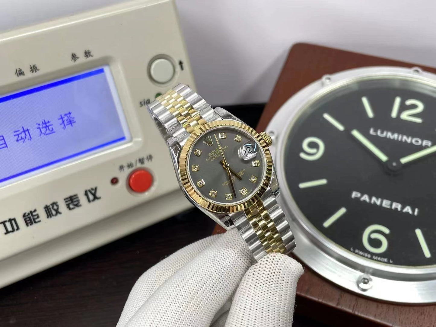 rolex datejust 31 gold bezel