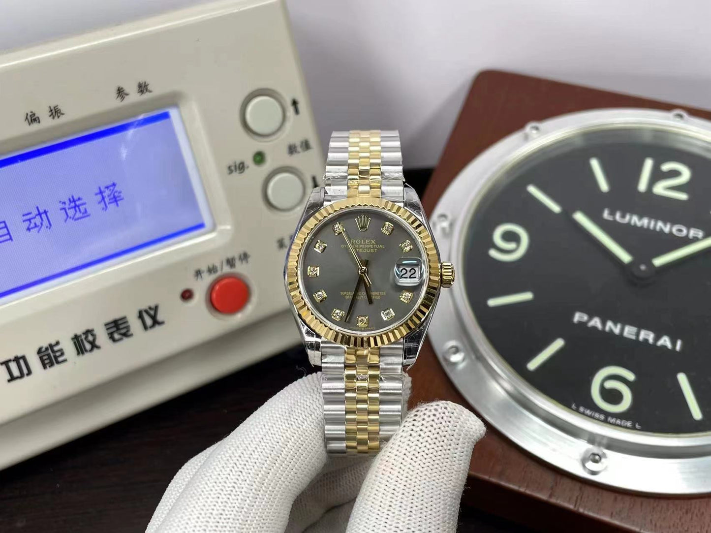 rolex datejust 31 gold bezel