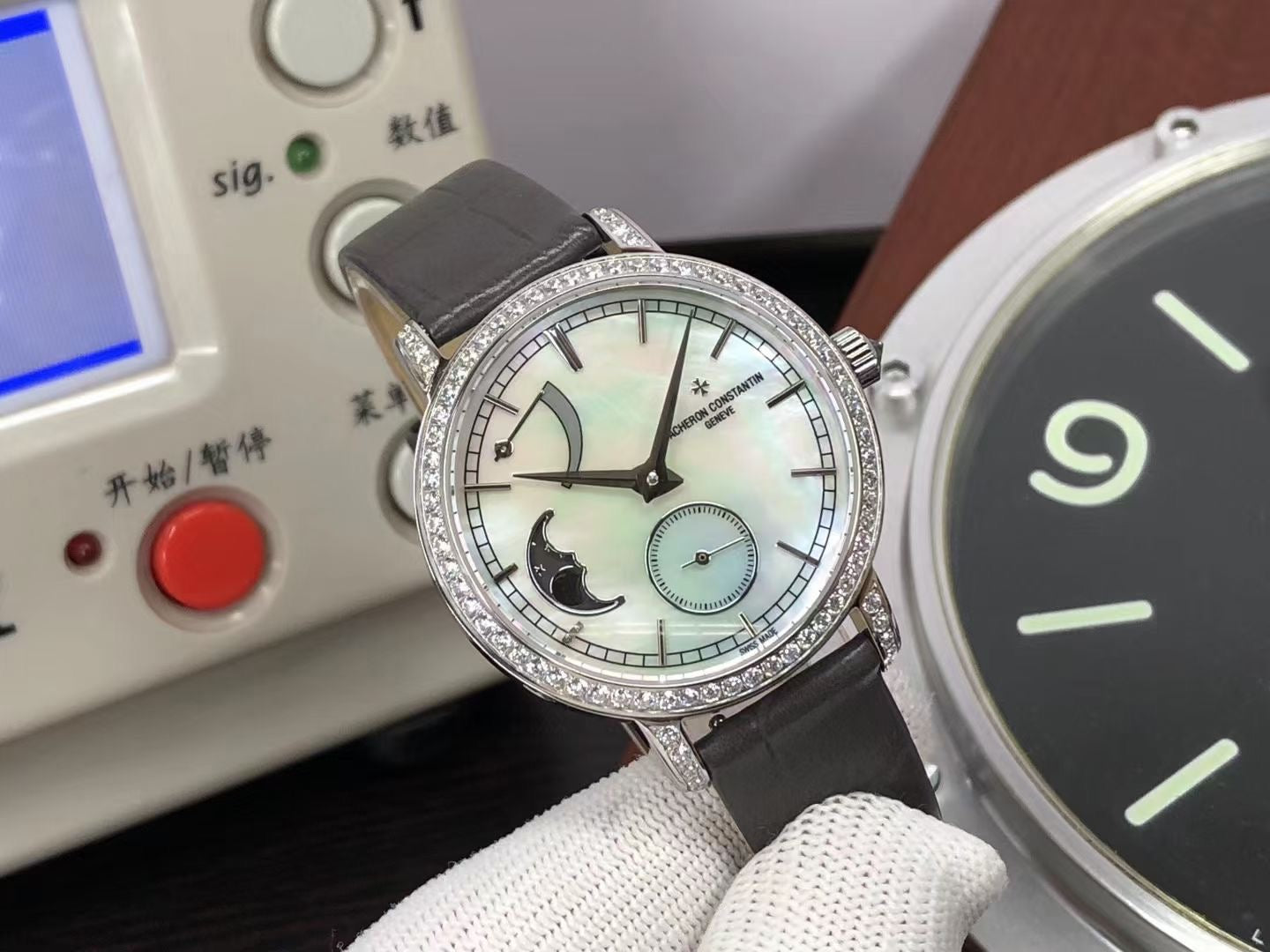 Vacheron - moon phase 36mm