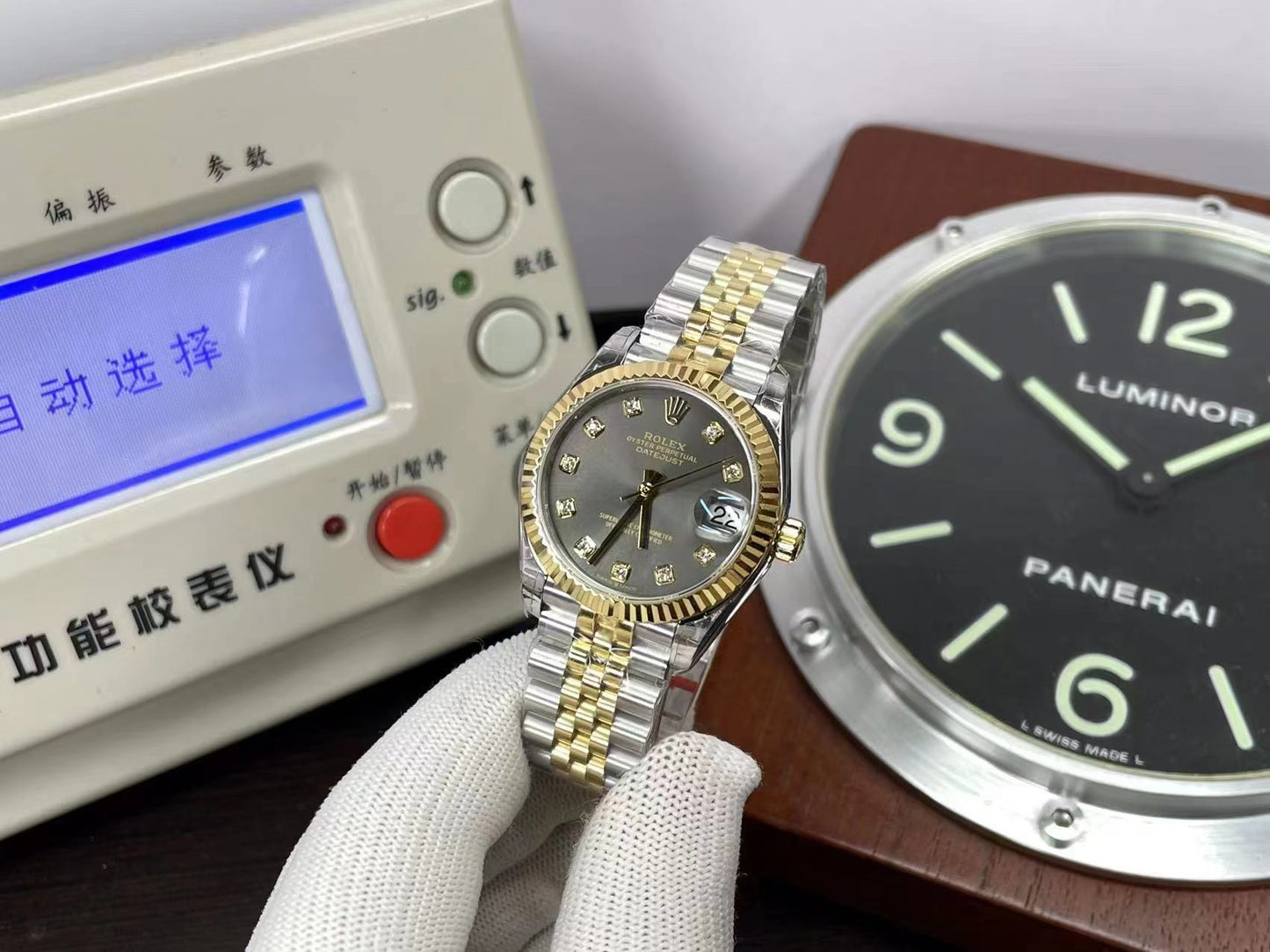 rolex datejust 31 gold bezel